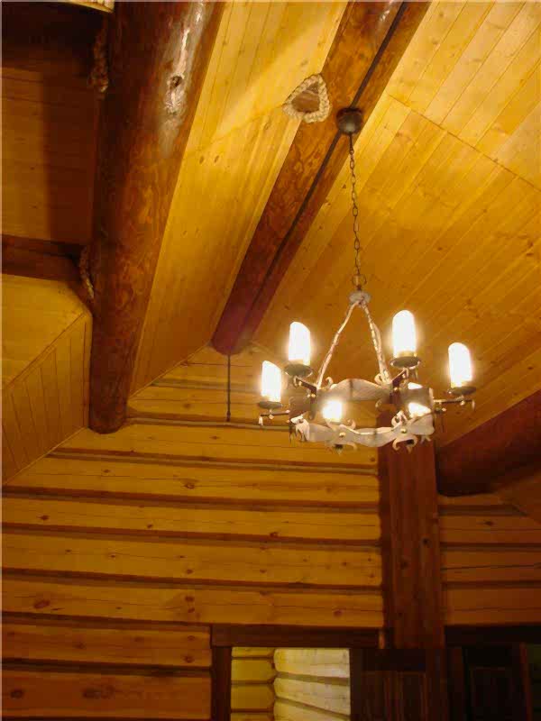 Прокладка кабель-канала по балке для подключения люстры